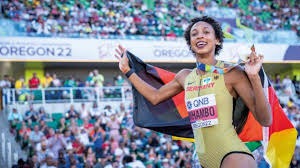 扑克这把继续很危险（这局扑克依然很危险）